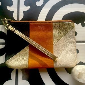 Fossil ✨ wristlet